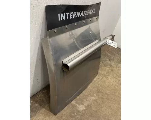 INTERNATIONAL Prostar Fender Extension