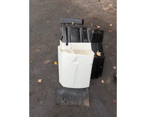 INTERNATIONAL Prostar Fender Extension