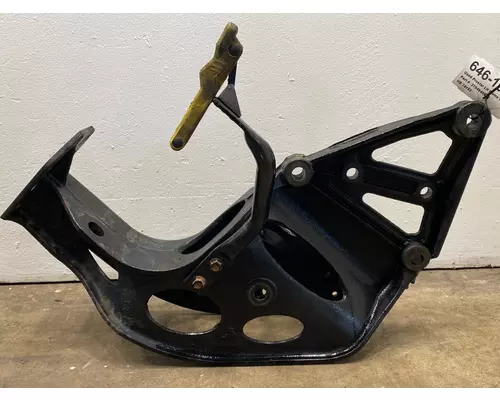 INTERNATIONAL Prostar Frame HornBumper Mount