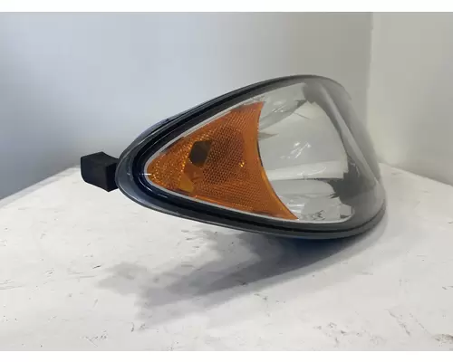 INTERNATIONAL Prostar Headlight