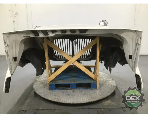 INTERNATIONAL Prostar Hood