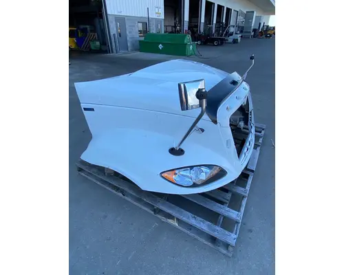 INTERNATIONAL Prostar Hood