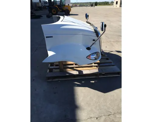 INTERNATIONAL Prostar Hood