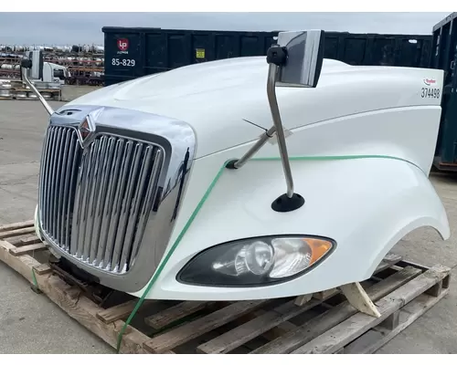INTERNATIONAL Prostar Hood