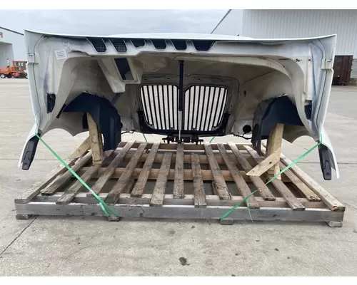 INTERNATIONAL Prostar Hood