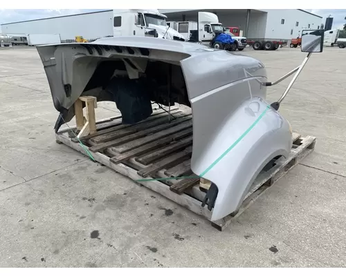 INTERNATIONAL Prostar Hood