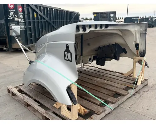 INTERNATIONAL Prostar Hood