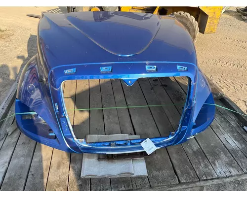 INTERNATIONAL Prostar Hood