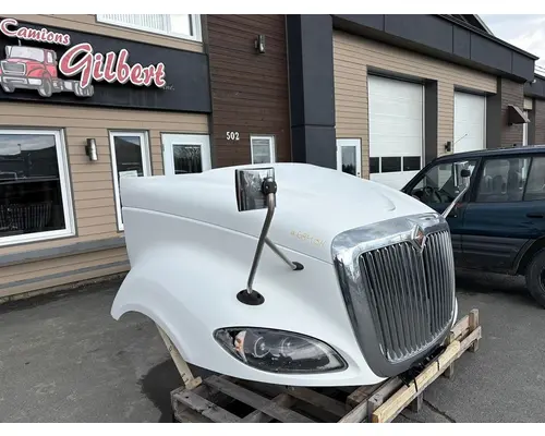 INTERNATIONAL Prostar Hood