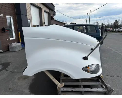 INTERNATIONAL Prostar Hood