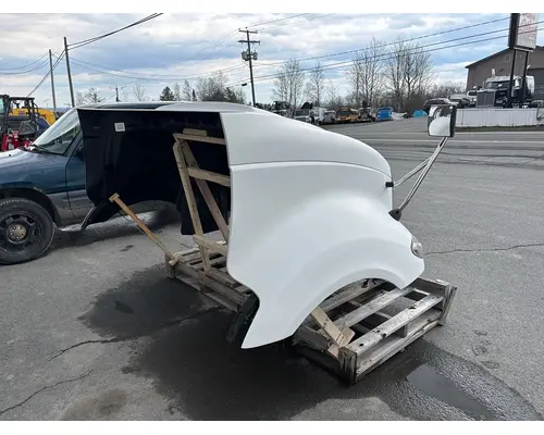 INTERNATIONAL Prostar Hood