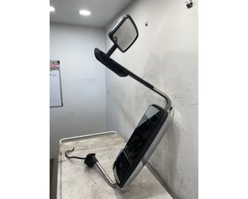 INTERNATIONAL Prostar Mirror (Side View)