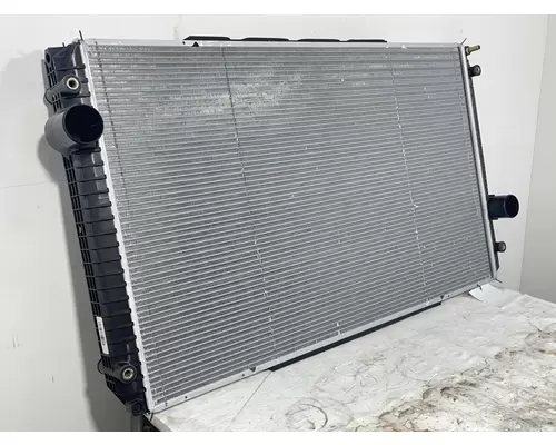 INTERNATIONAL Prostar Radiator