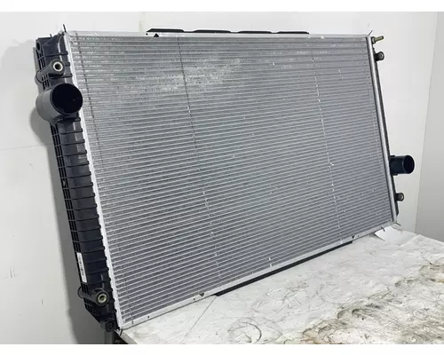 INTERNATIONAL Prostar Radiator