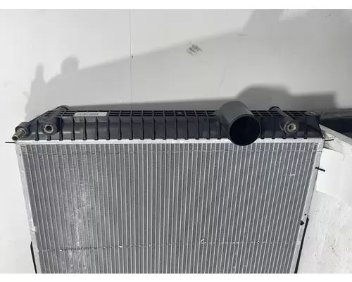 INTERNATIONAL Prostar Radiator