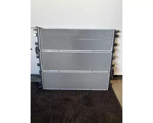 INTERNATIONAL Prostar Radiator