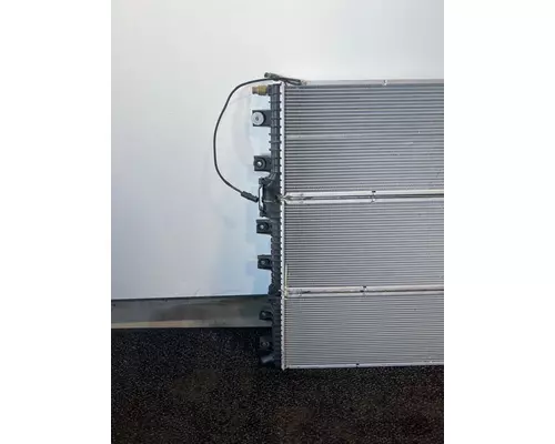 INTERNATIONAL Prostar Radiator