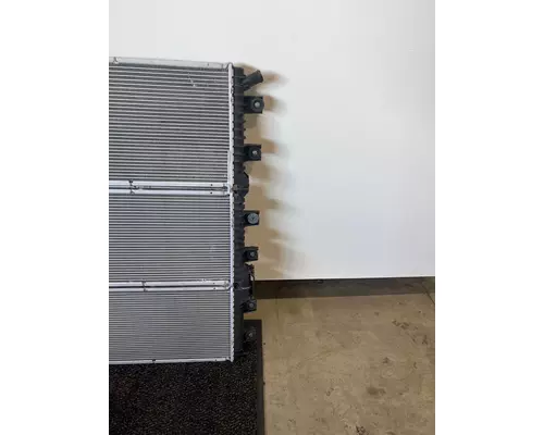 INTERNATIONAL Prostar Radiator