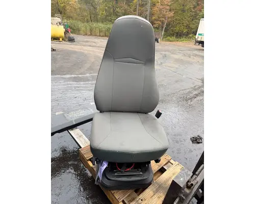 INTERNATIONAL Prostar Seat, Front