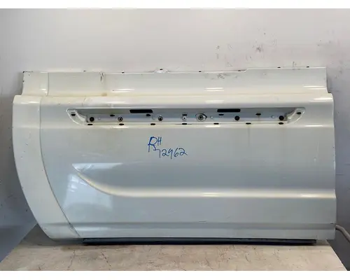 INTERNATIONAL Prostar Side Fairing