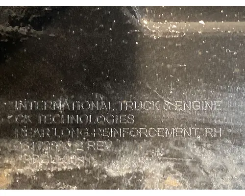 INTERNATIONAL Prostar Side Fairing