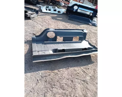 INTERNATIONAL Prostar Side Fairing