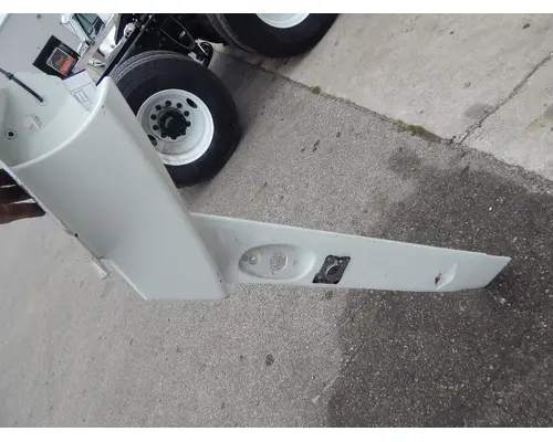 INTERNATIONAL Prostar Sleeper Fairing