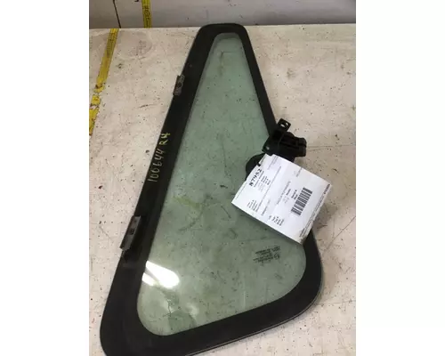 INTERNATIONAL Prostar Sleeper Window