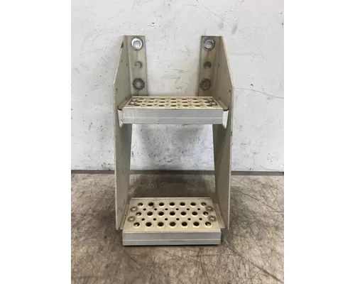INTERNATIONAL Prostar Step