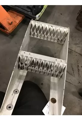 INTERNATIONAL Prostar Step