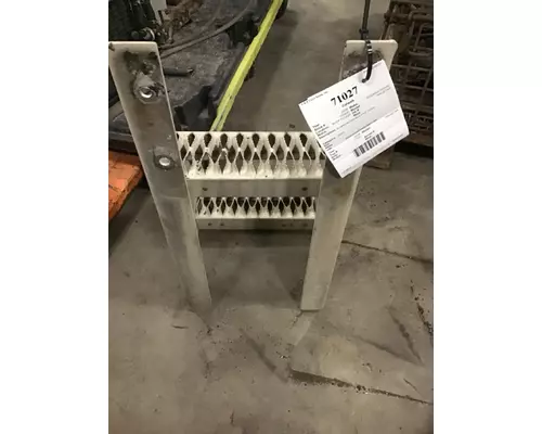 INTERNATIONAL Prostar Step