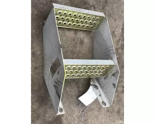 INTERNATIONAL Prostar Step