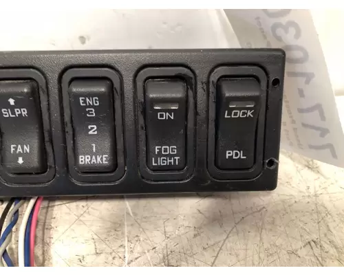 INTERNATIONAL Prostar Switch Panel