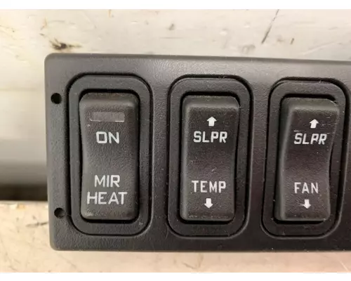 INTERNATIONAL Prostar Switch Panel