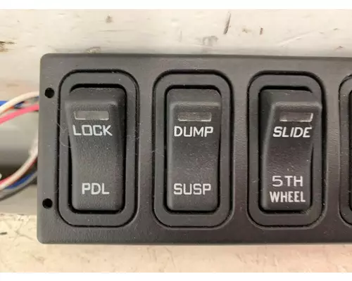 INTERNATIONAL Prostar Switch Panel