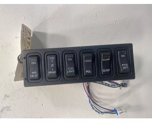 INTERNATIONAL Prostar Switch Panel