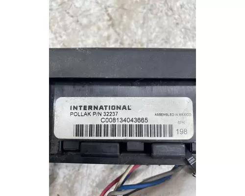 INTERNATIONAL Prostar Switch Panel