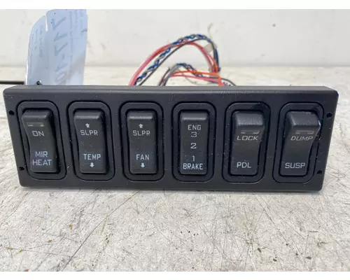 INTERNATIONAL Prostar Switch Panel