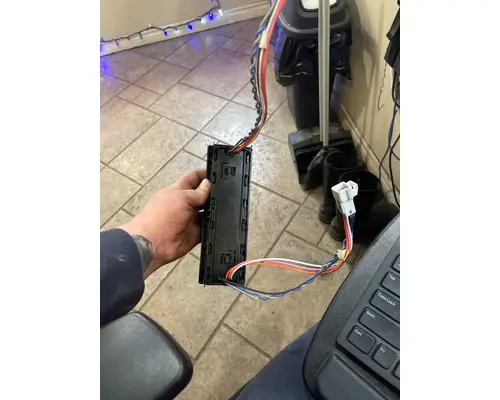 INTERNATIONAL Prostar Switch Panel