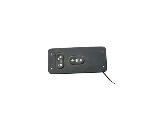 INTERNATIONAL Prostar Switch Panels 124