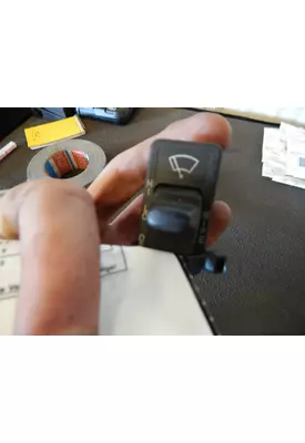 INTERNATIONAL Prostar Switch