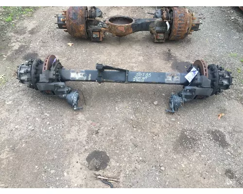 INTERNATIONAL Prostar Tag Axle