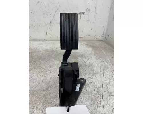 INTERNATIONAL Prostar Throttle Pedal