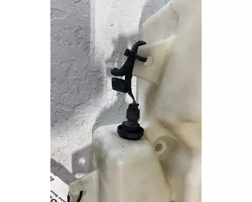 INTERNATIONAL Prostar Windshield Washer Reservoir