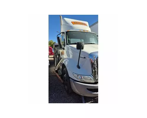 INTERNATIONAL RA027 Cab