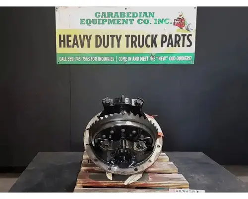 INTERNATIONAL RA44 Rear Rears (Tandem Rear or Single)