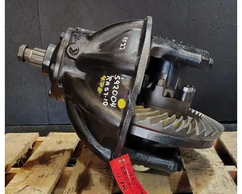 INTERNATIONAL RA57-10 Rear Rears (Tandem Rear or Single)