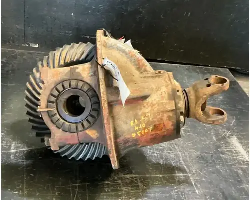 INTERNATIONAL RA57 Rear Rears (Tandem Rear or Single)