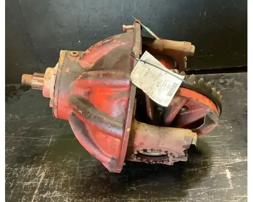 INTERNATIONAL RA57 Rear Rears (Tandem Rear or Single)