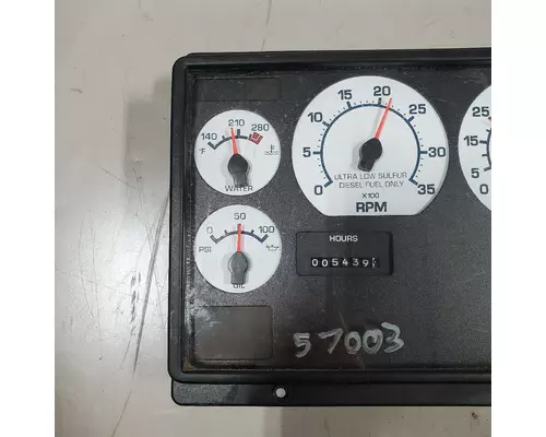 INTERNATIONAL RE3000 Instrument Cluster